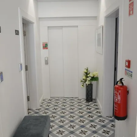 Δωμάτια σε οικογενειακή κατοικία Edificio Charles 202 Φουνκάλ