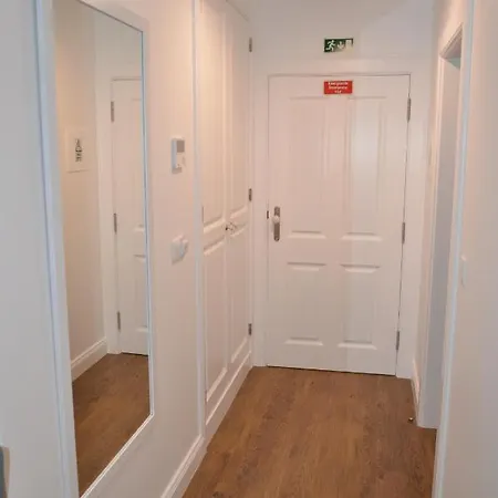 Edificio Charles 202