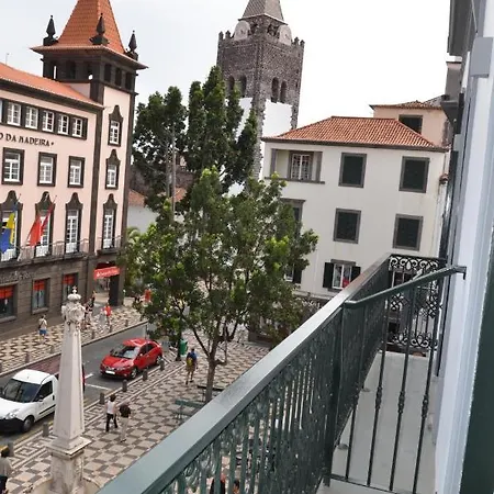 Edificio Charles 202 Pansiyon Funchal