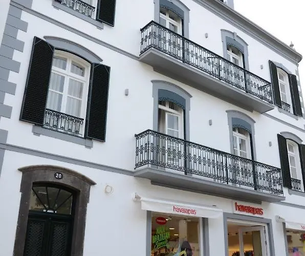 Séjour chez l'habitant Edificio Charles 202 *