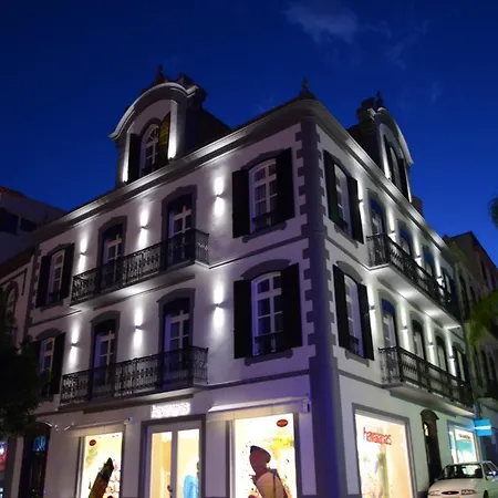 Quarto em Acomodações Particulares Edificio Charles 202 Funchal (Madeira)