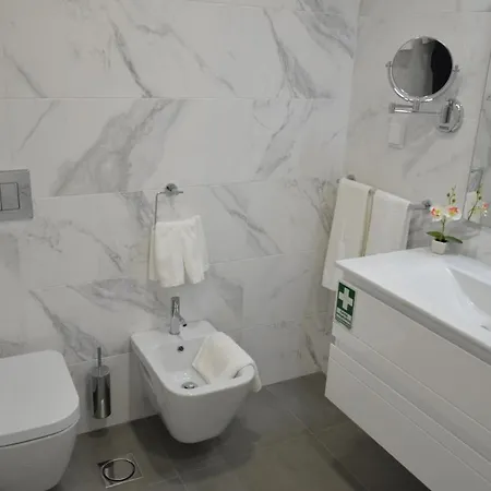 Quarto em Acomodações Particulares Edificio Charles 202